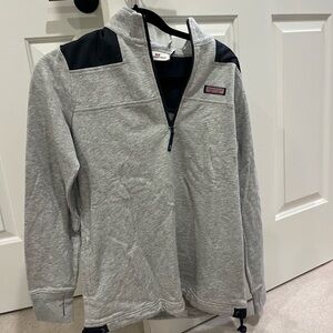 Vineyard vines